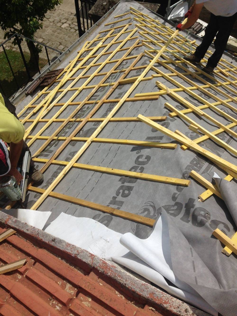 travaux sur toiture (2)